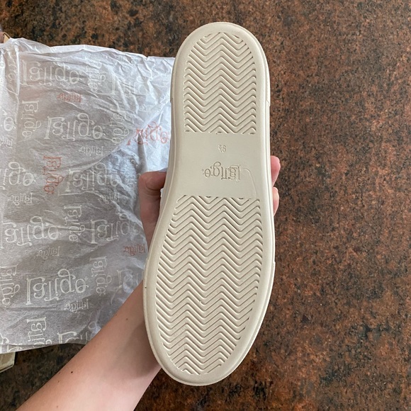 BRAND NEW!!! Latigo sneakers - Picture 5 of 5